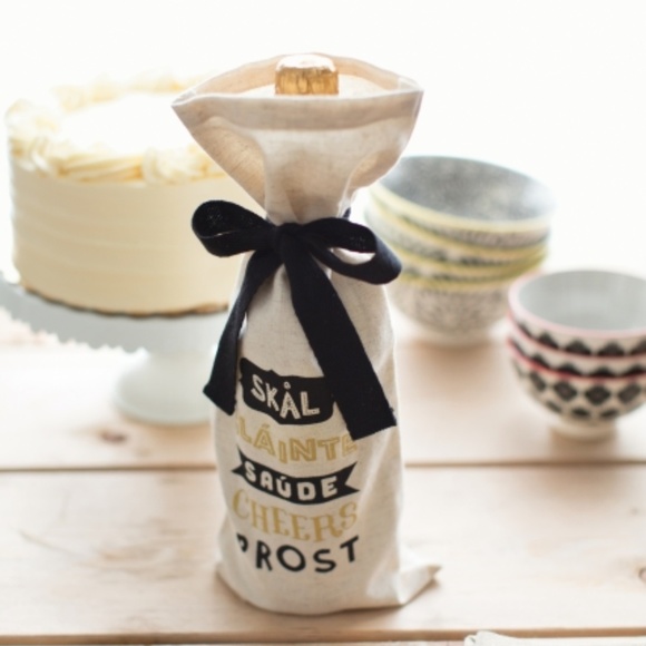 NOW DESIGNS Wine Bag NWT Gift Idea - Picture 1 of 3